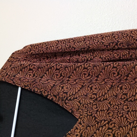 JohnPaulRichard Black and Gold Patterned Top Fall Colors Women's Size XL - Picture 5 of 9